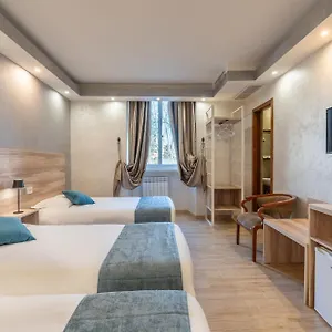 Leone D'oro - Close To Piazza Vittorio Roma